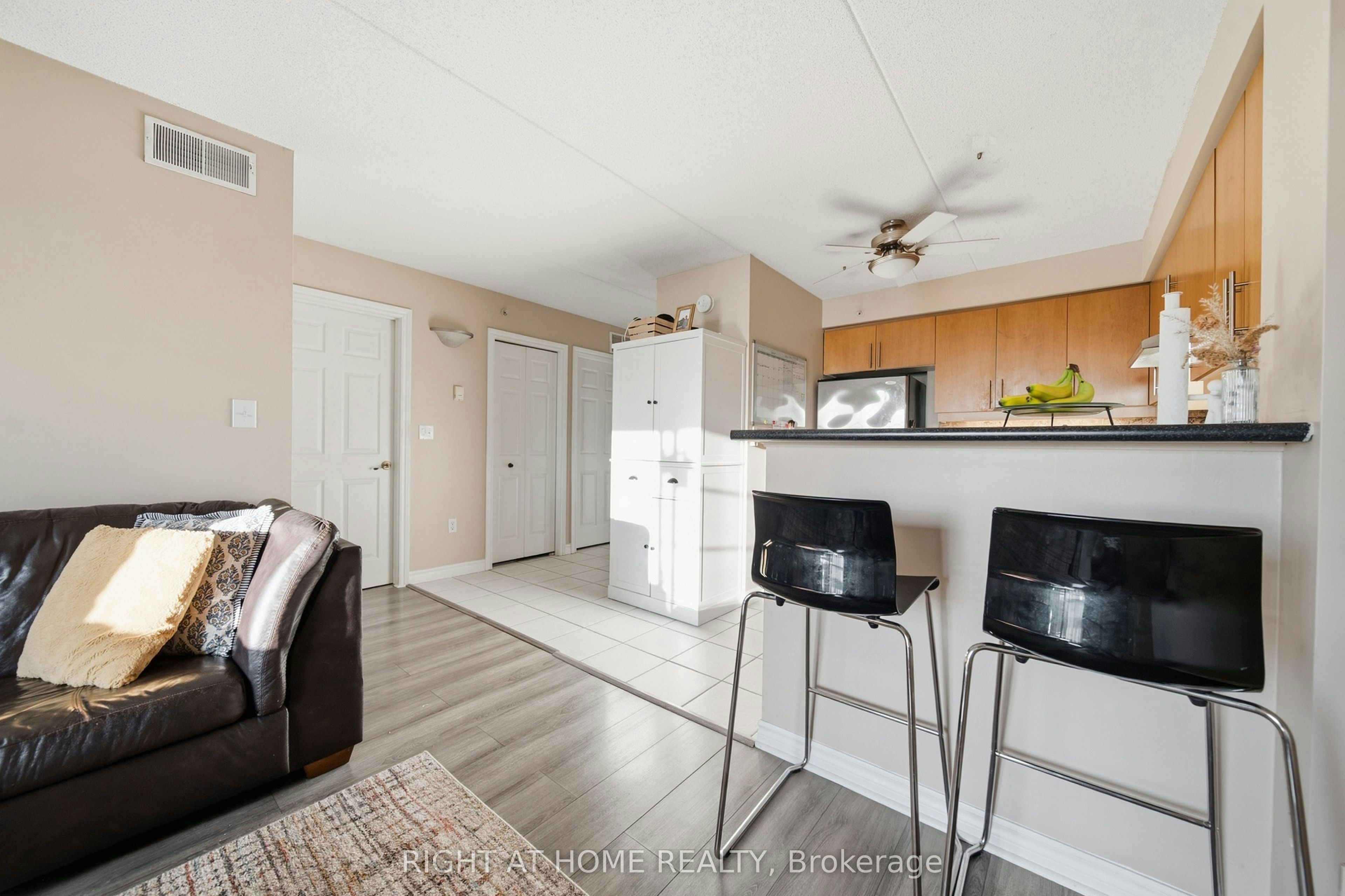 305-415 Grange Road, Guelph, ON, N1E 0C4 - 2