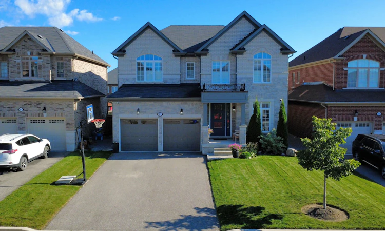 63 Northhill Avenue