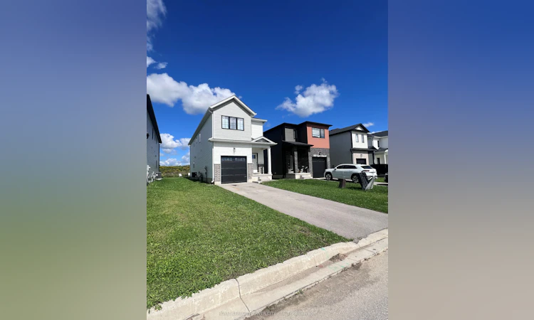 1604 Capri Crescent