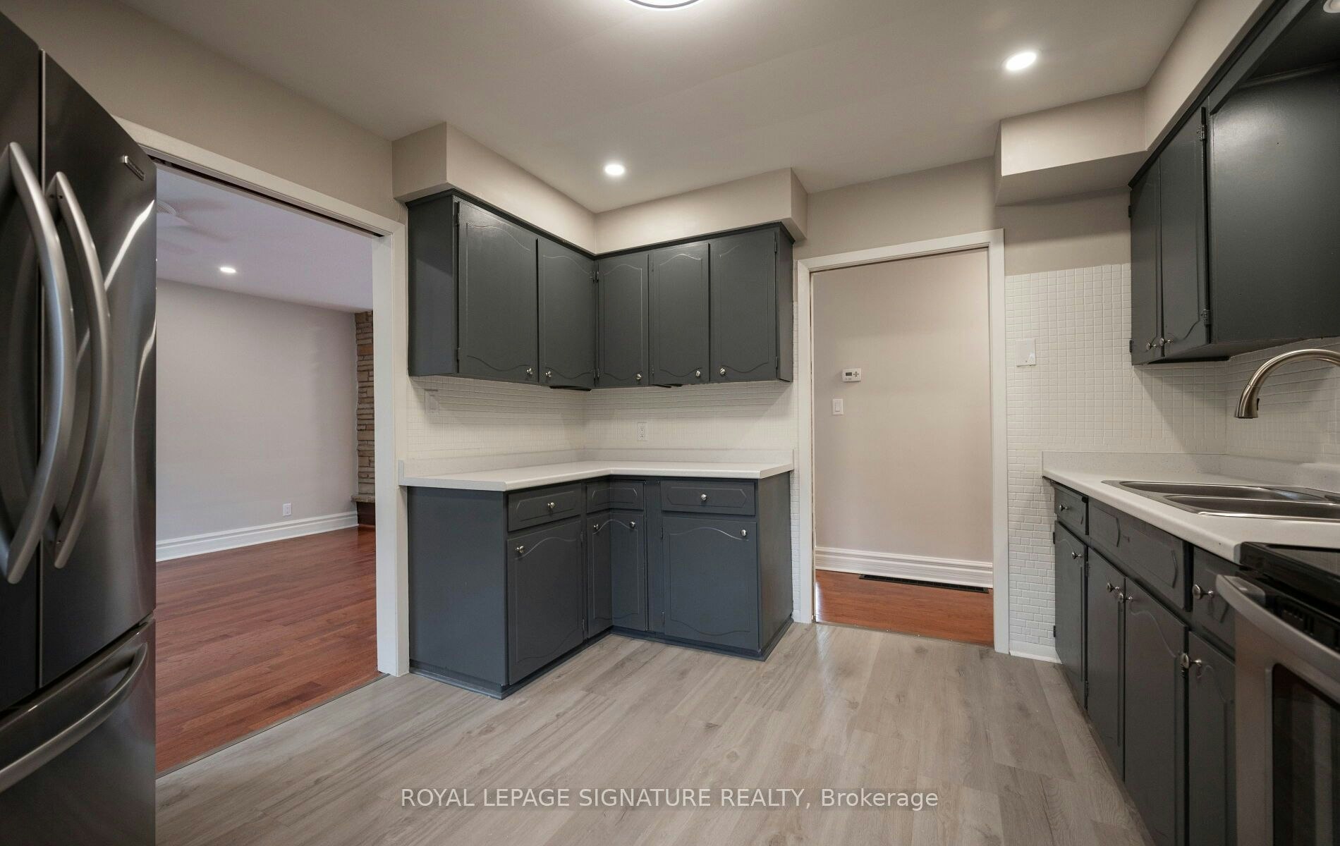 16 Eleanor (Upper Level) Court, Guelph, ON, N1E 1S8 - 21