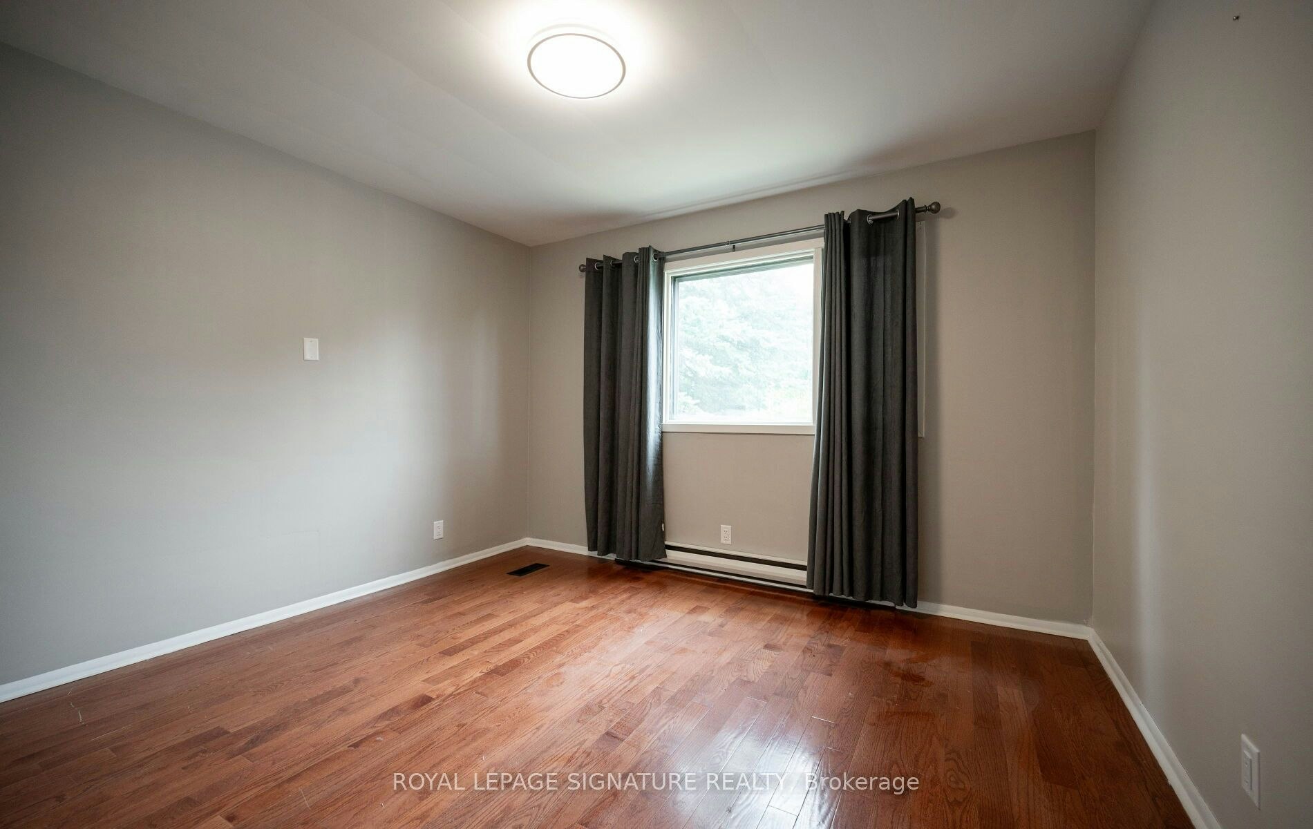 16 Eleanor (Upper Level) Court, Guelph, ON, N1E 1S8 - 28