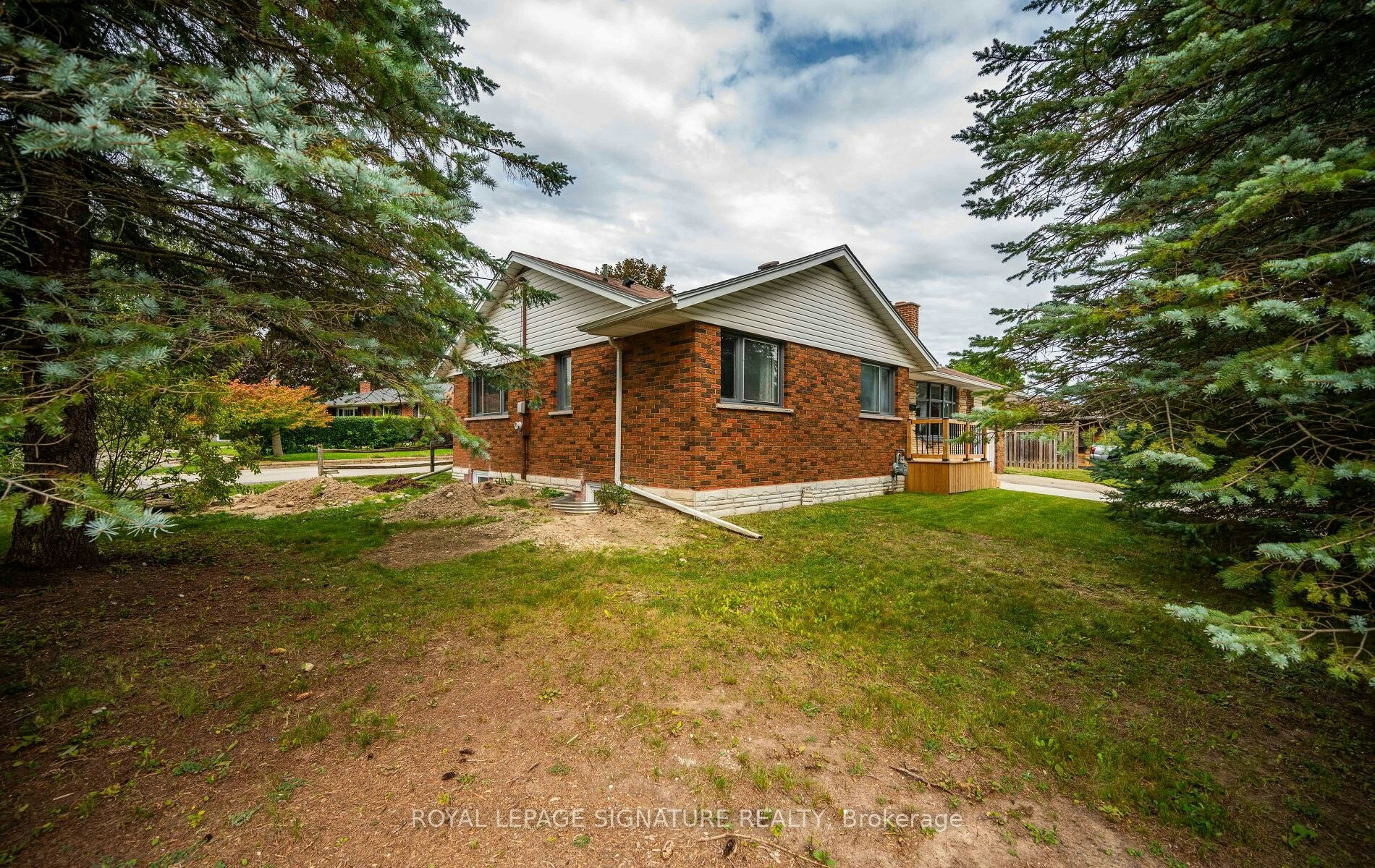 16 Eleanor (Upper Level) Court, Guelph, ON, N1E 1S8 - 4