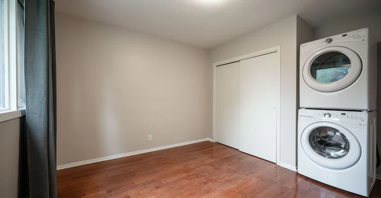 16 Eleanor (Upper Level) Court, Guelph, ON, N1E 1S8 - 26