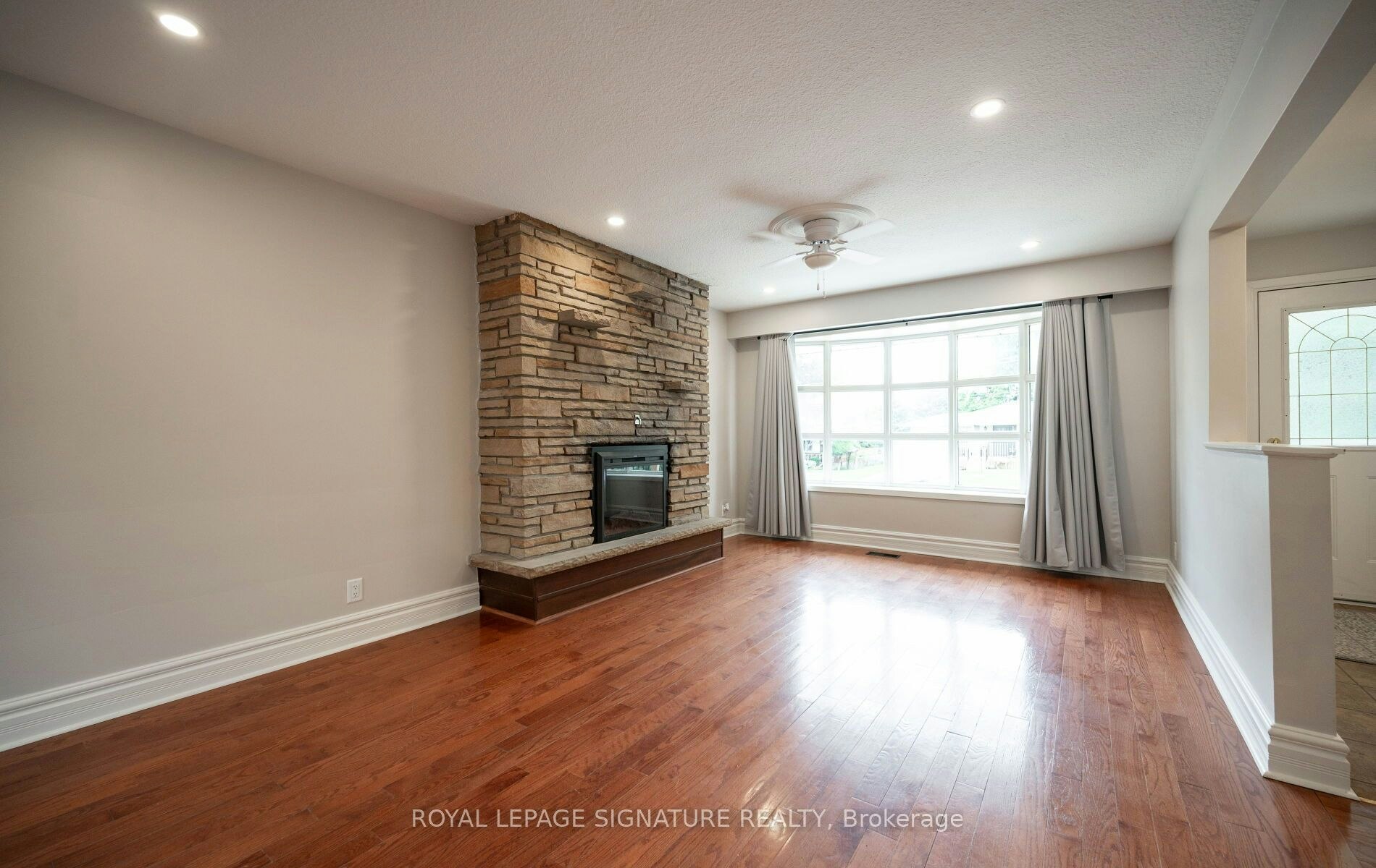 16 Eleanor (Upper Level) Court, Guelph, ON, N1E 1S8 - 11