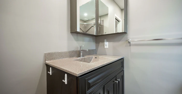 16 Eleanor (Upper Level) Court, Guelph, ON, N1E 1S8 - 38