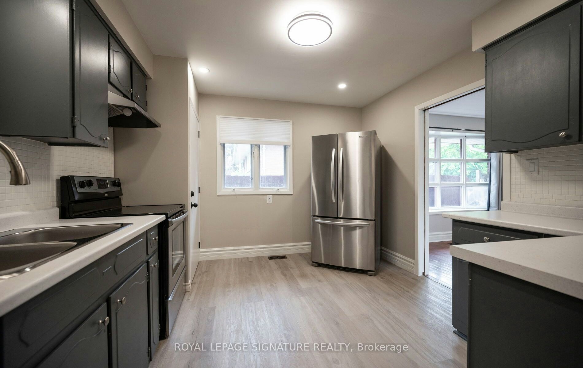 16 Eleanor (Upper Level) Court, Guelph, ON, N1E 1S8 - 23