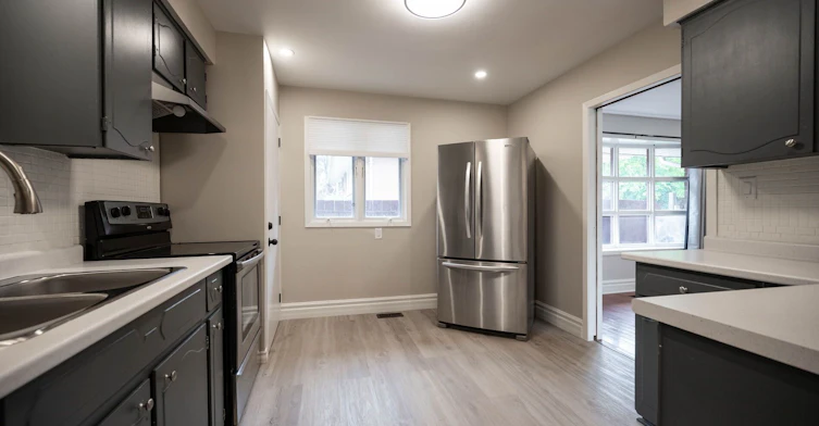 16 Eleanor (Upper Level) Court, Guelph, ON, N1E 1S8 - 23