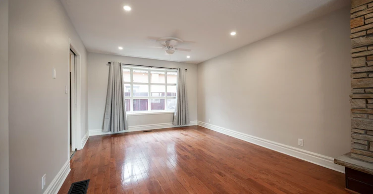 16 Eleanor (Upper Level) Court, Guelph, ON, N1E 1S8 - 16