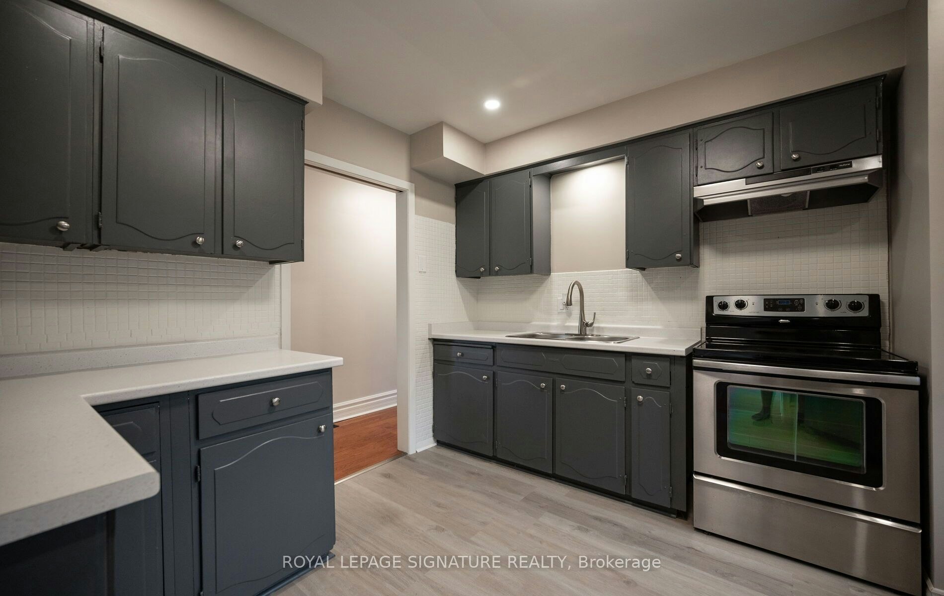 16 Eleanor (Upper Level) Court, Guelph, ON, N1E 1S8 - 20