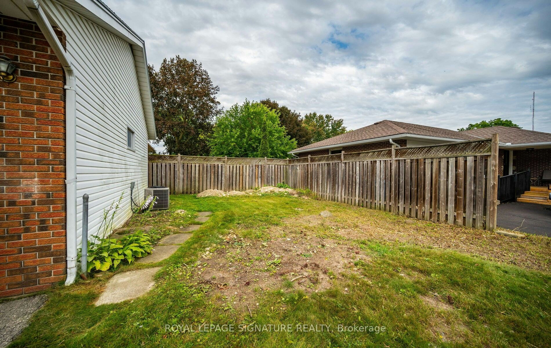 16 Eleanor (Lower Level) Court, Guelph, ON, N1E 1S8 - 27
