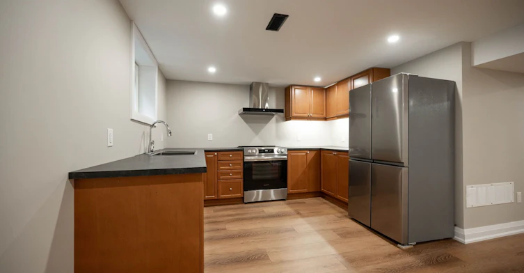 16 Eleanor (Lower Level) Court, Guelph, ON, N1E 1S8 - 10