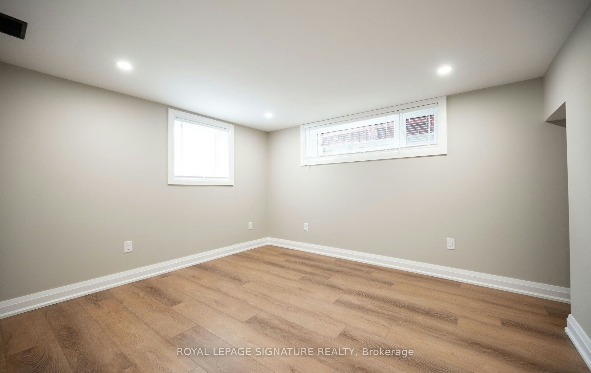 16 Eleanor (Lower Level) Court, Guelph, ON, N1E 1S8 - 19
