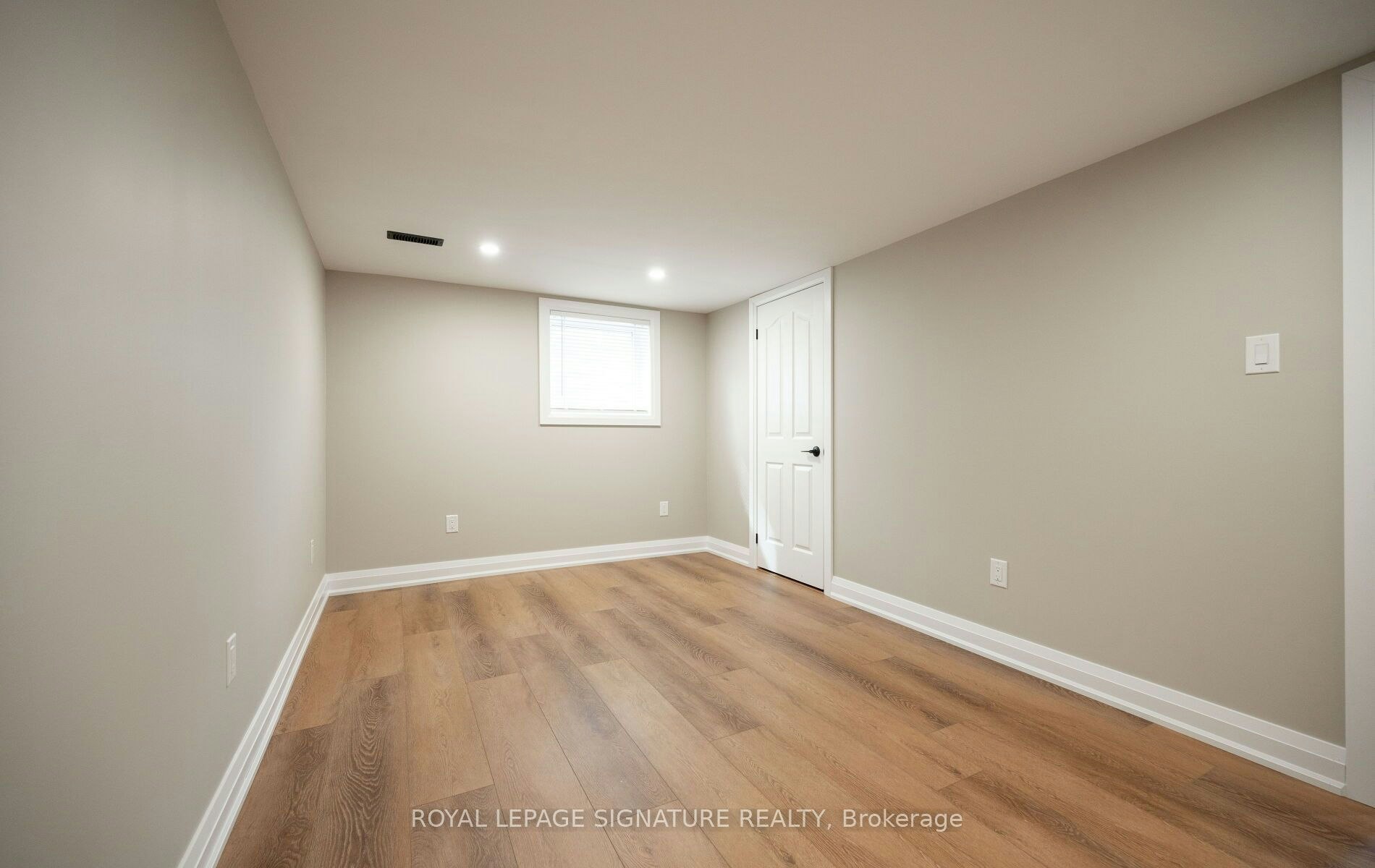 16 Eleanor (Lower Level) Court, Guelph, ON, N1E 1S8 - 17