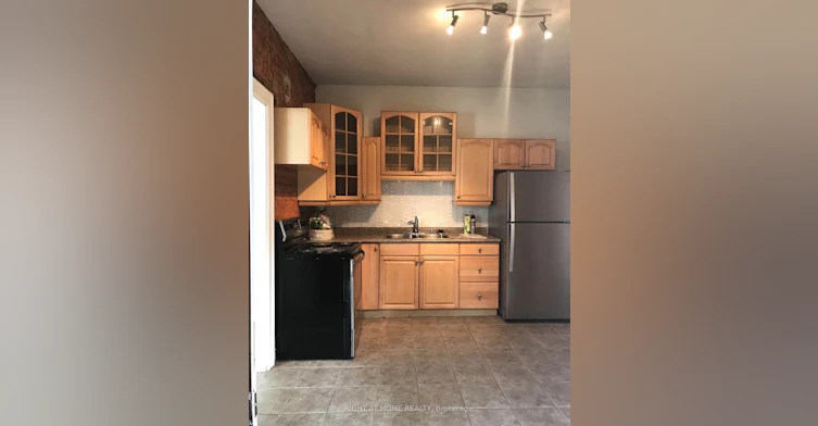 57 Locke Street S, Hamilton, ON, L8P 4A2 - 3