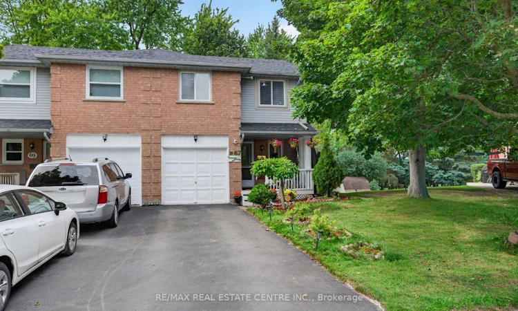 67 Grandridge Crescent