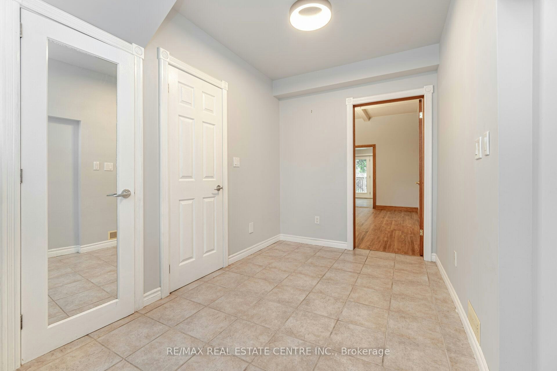 Lower-267 Aberdeen Avenue, Hamilton, ON, L8P 2R2 - 6