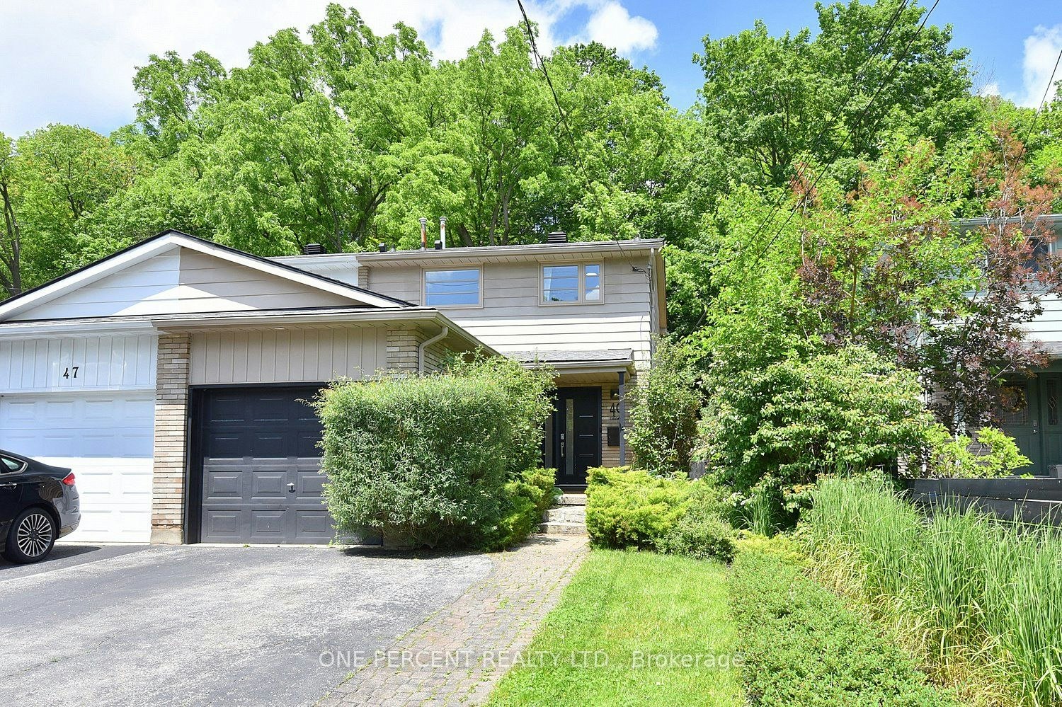 49 Park Street E, Hamilton, ON, L9H 1C9