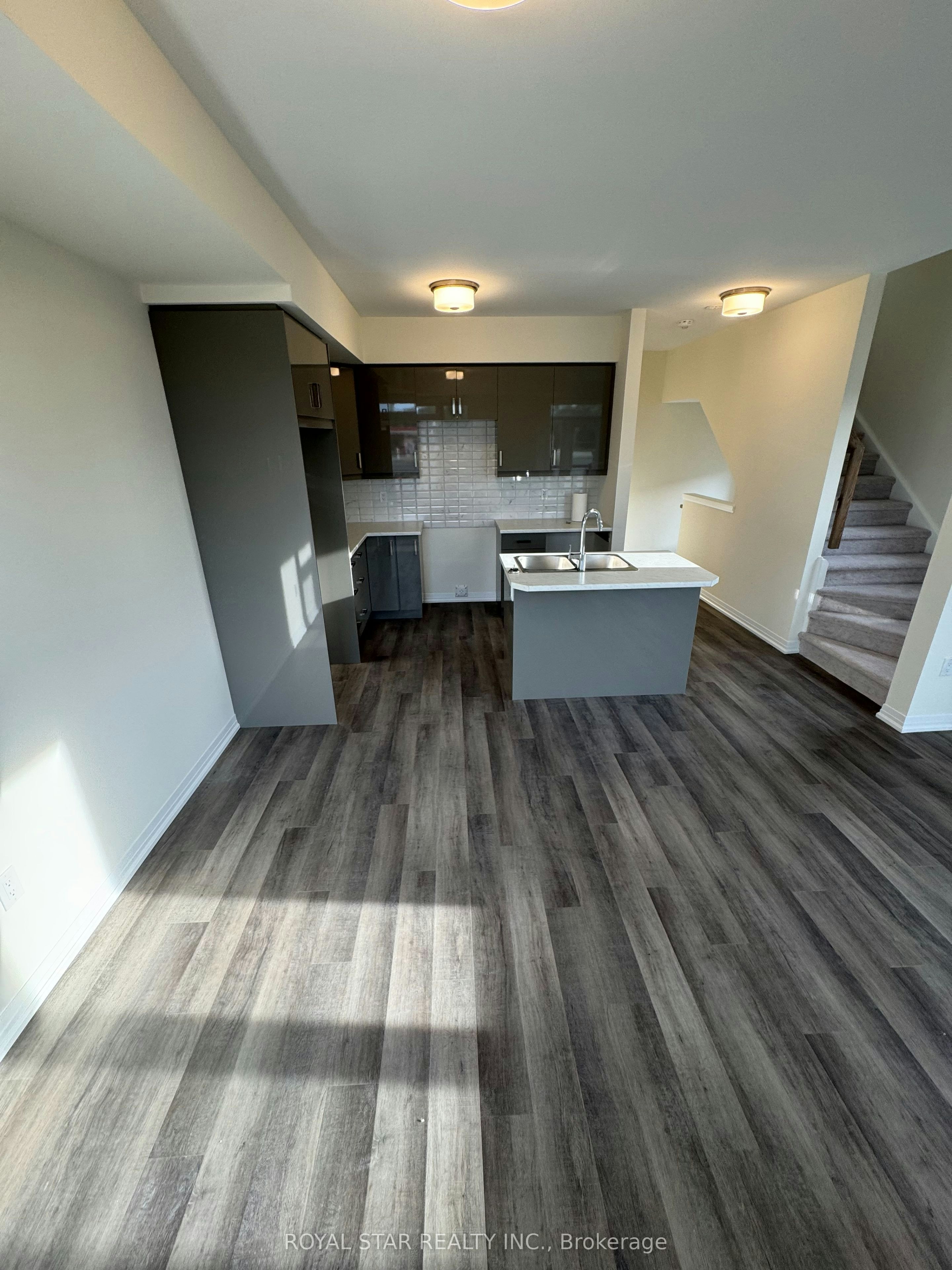 660 Colborne Street, Brantford, ON, N3T 0Y7 - 17