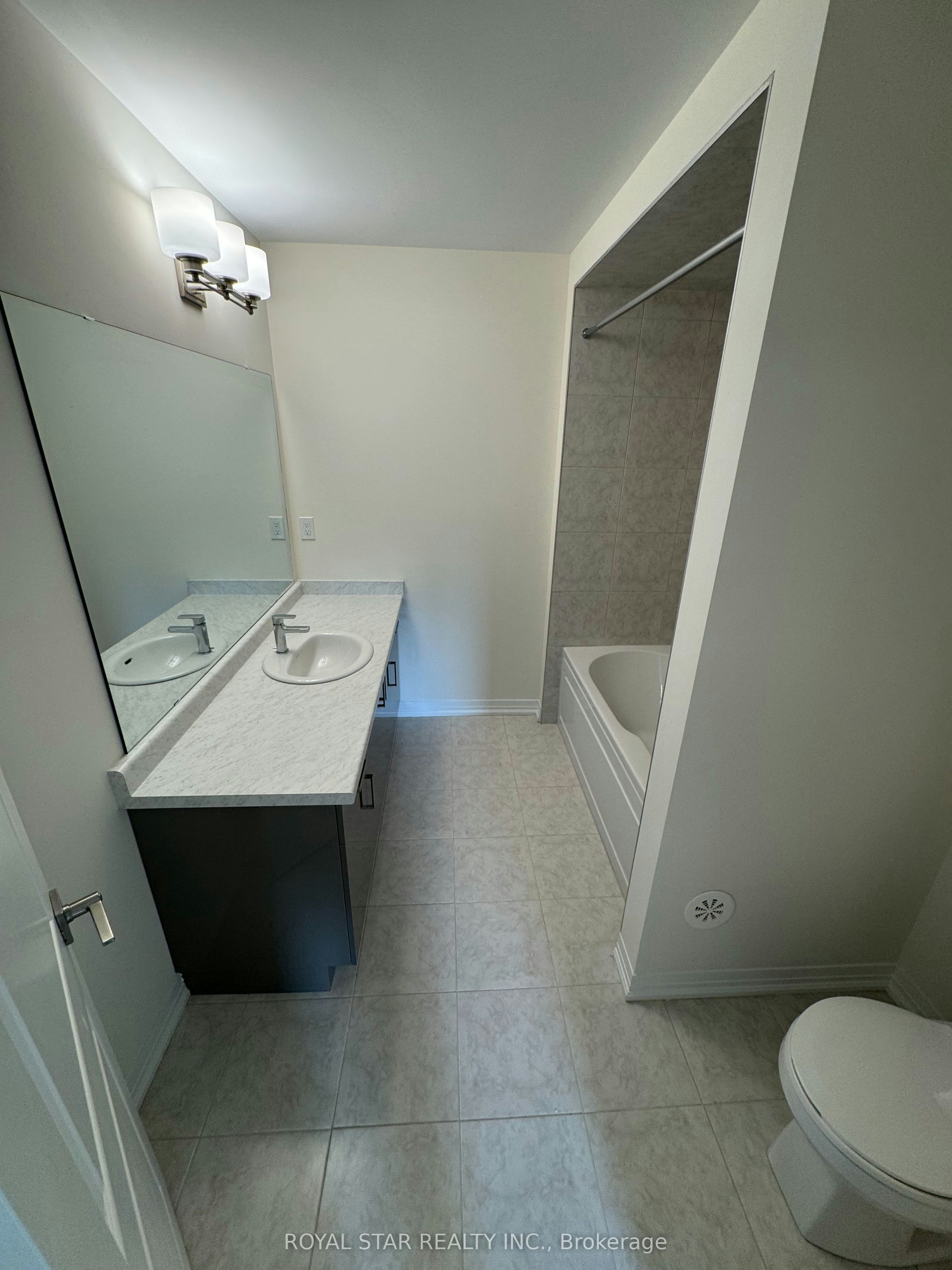 660 Colborne Street, Brantford, ON, N3T 0Y7 - 4