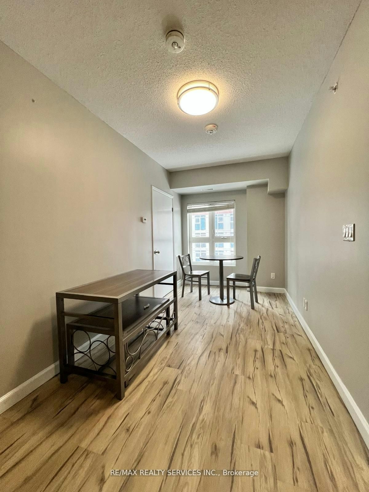 1617-258A Sunview Street, Waterloo, ON, N2L 0H6 - 2