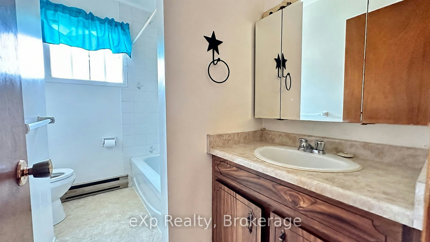 Unit 1-91 Herman Street, Quinte West, ON, K8V 6L1 - 9