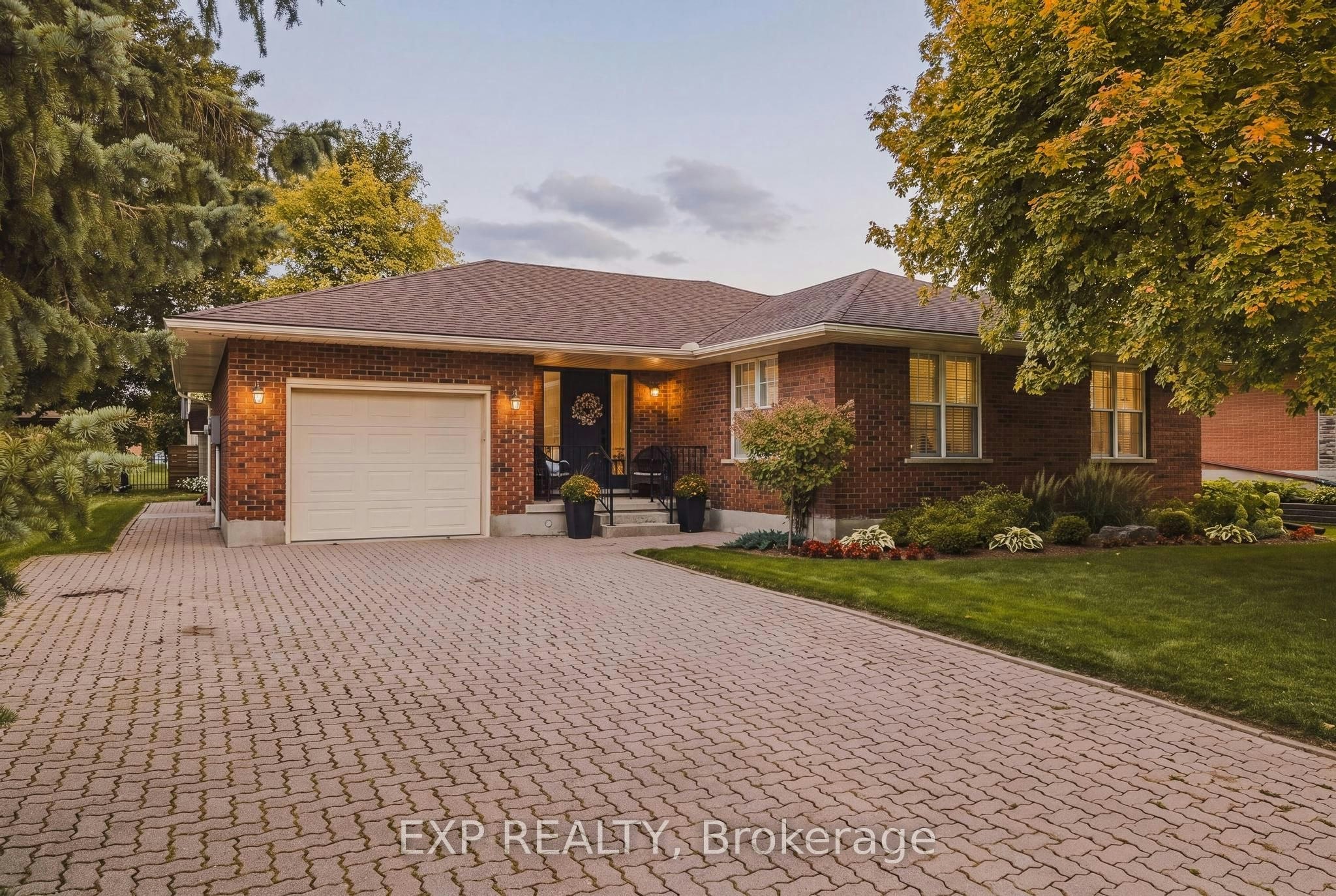 122 Water Street, Woolwich, ON, N0B 2N0