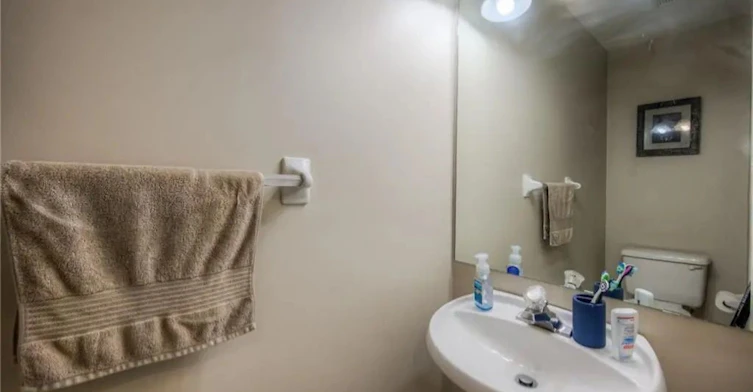 99 Foxborough Drive, Hamilton, ON, L9G 4Z1 - 6