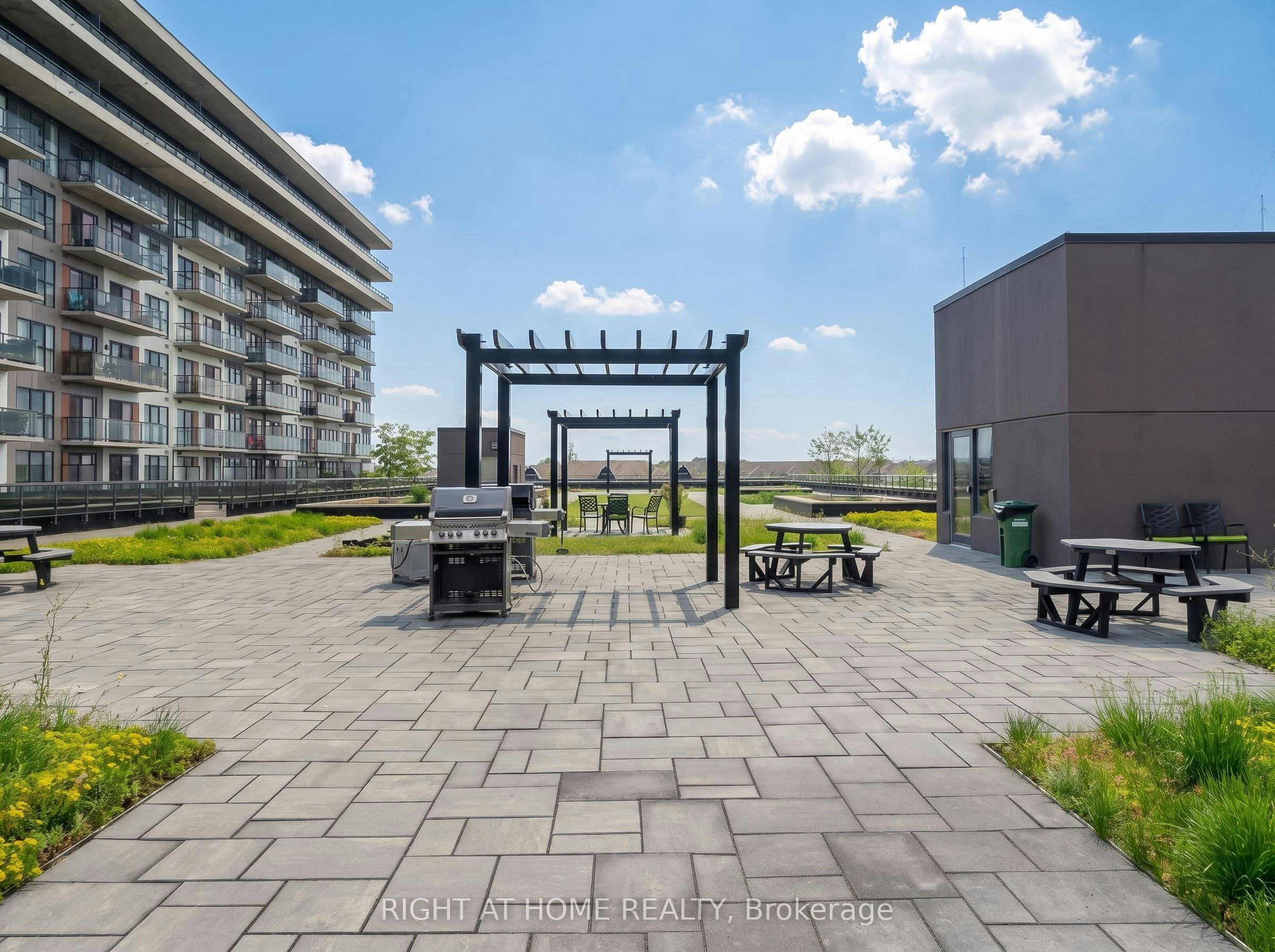 505-550 North Service Road, Grimsby, ON, L3M 0H9 - 24