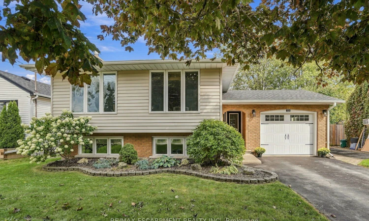 39 Rosemount Avenue