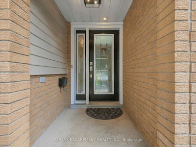 39 Rosemount Avenue - 4