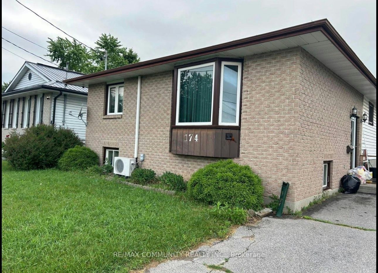 Main-174 Colborne Street, Kawartha Lakes, ON, K9V 6A1