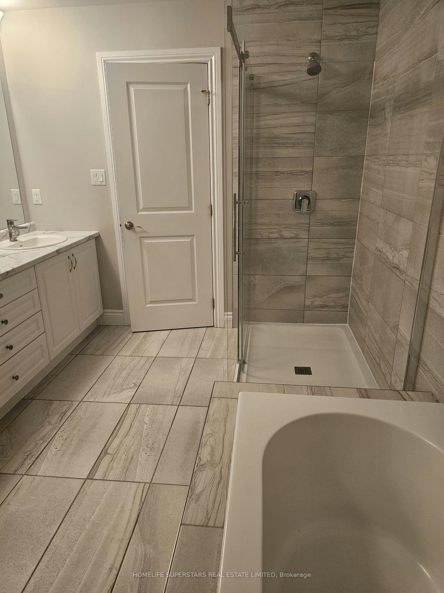 2320 Constance Avenue, London, ON, N6M 0G5 - 2