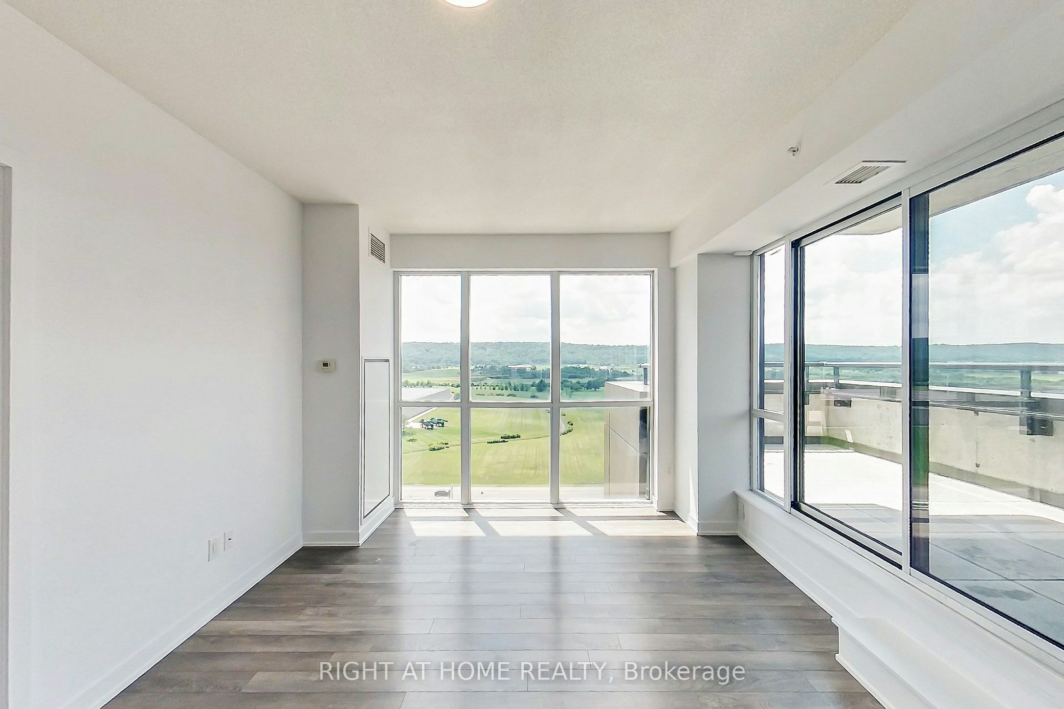1101-550 North Service Road, Grimsby, ON, L3M 0H9 - 10