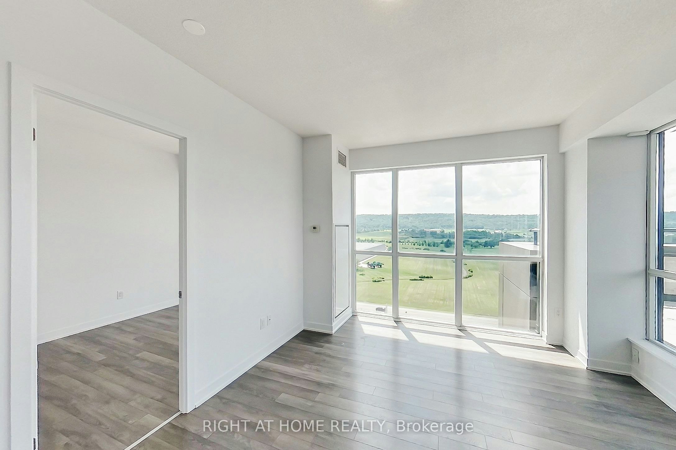 1101-550 North Service Road, Grimsby, ON, L3M 0H9 - 11
