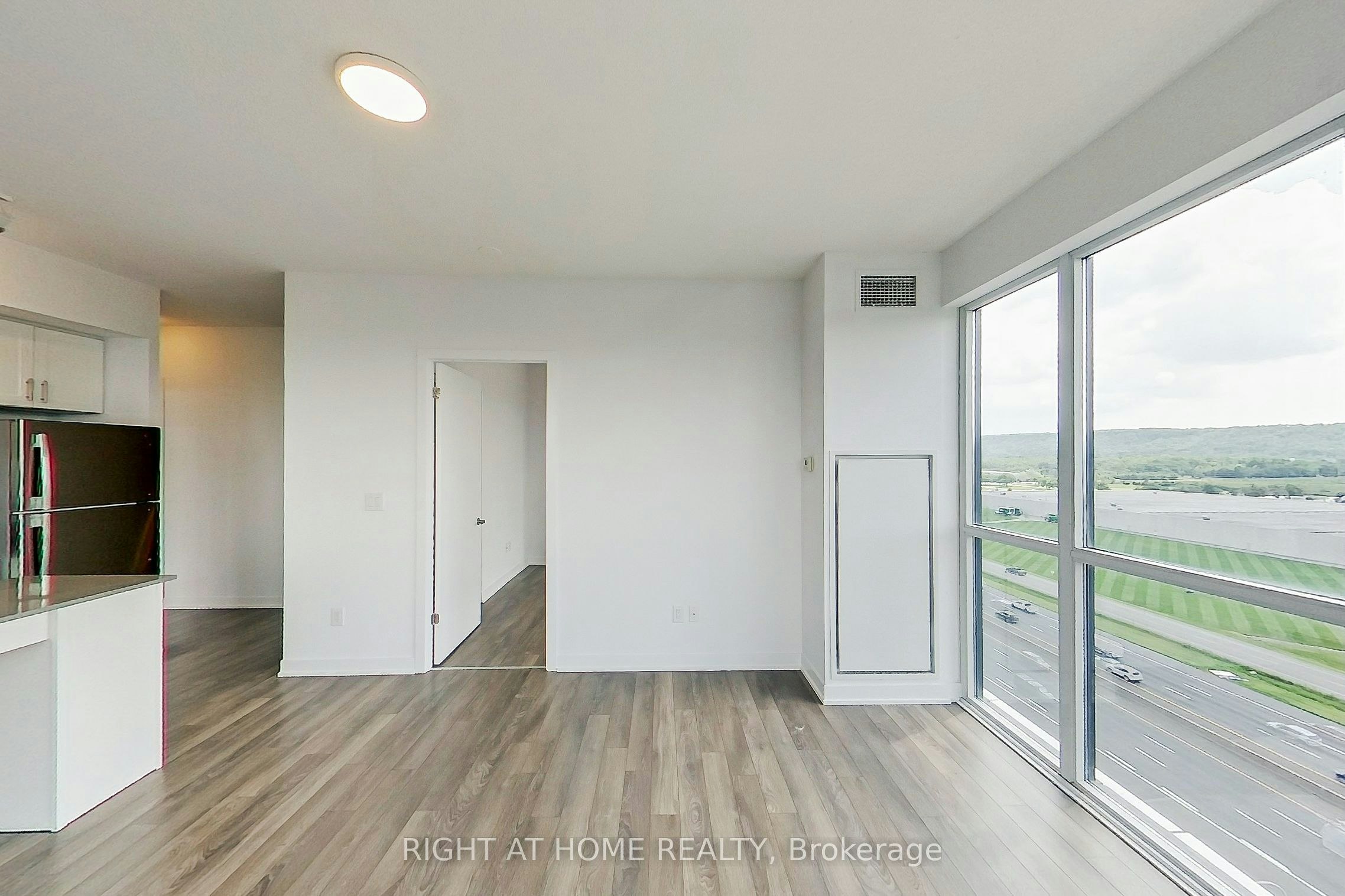 1101-550 North Service Road, Grimsby, ON, L3M 0H9 - 9