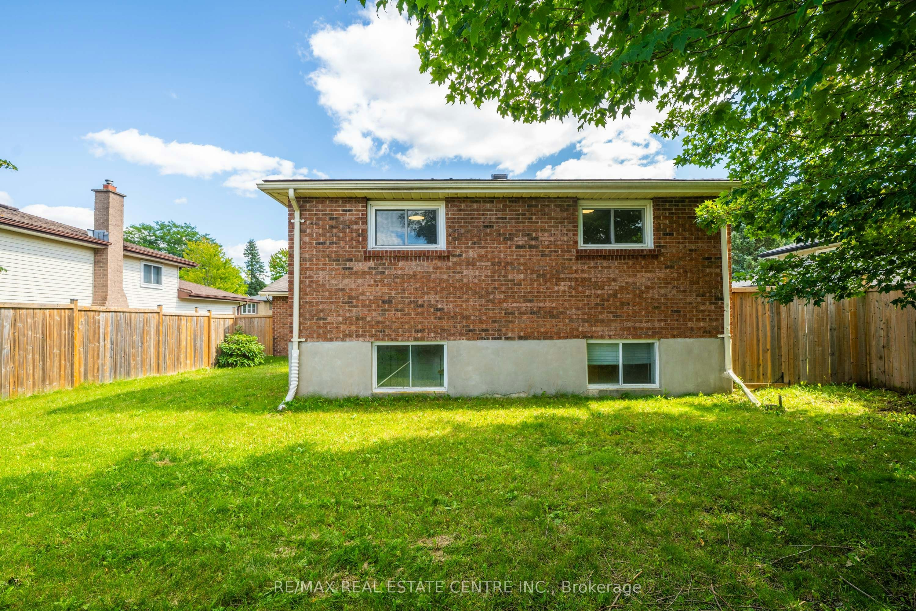 141 Cedar Crest Street, Kitchener, ON, N2N 2A6 - 30