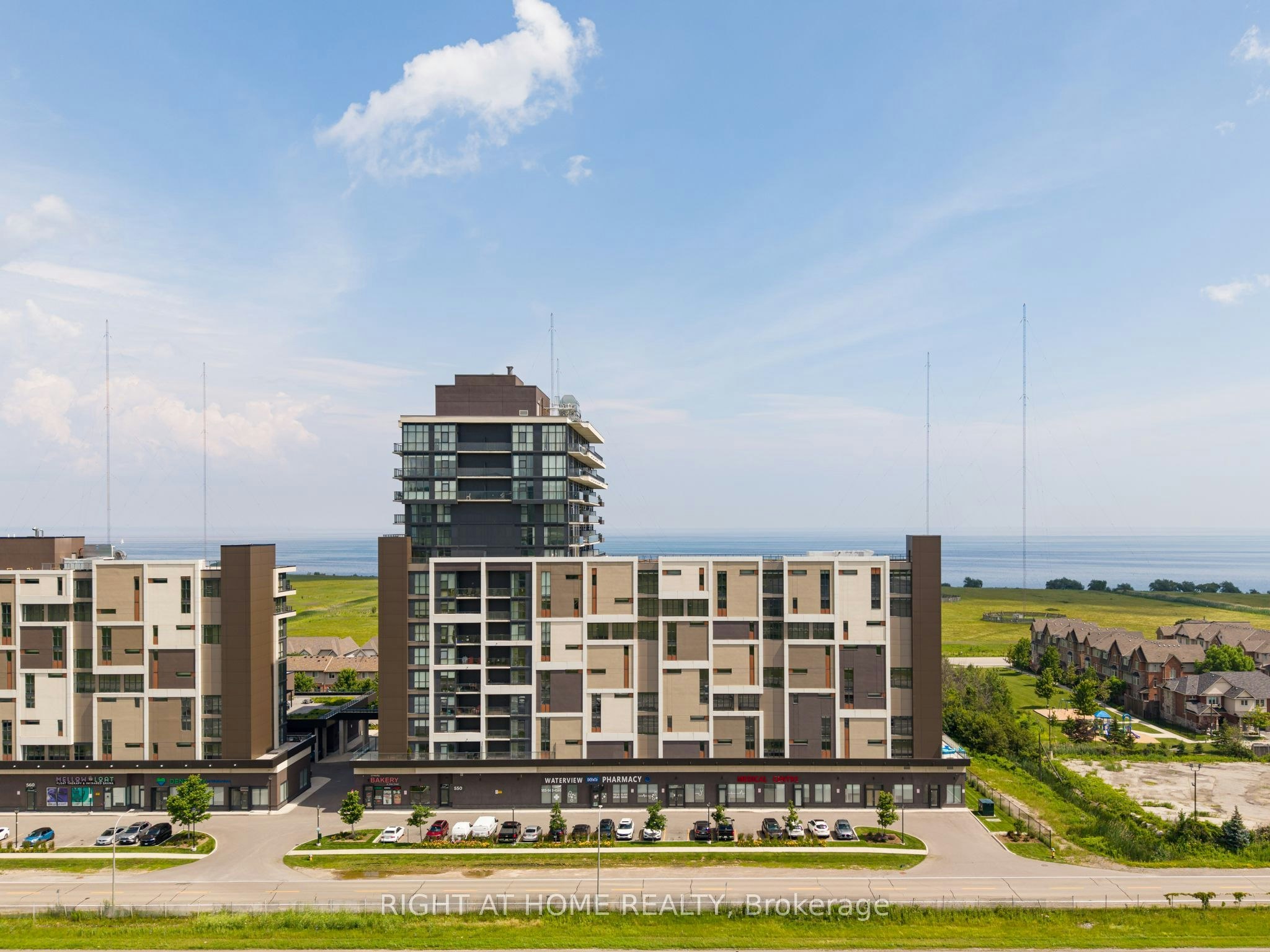 1208-550 North Service Road, Grimsby, ON, L3M 0H9 - 3