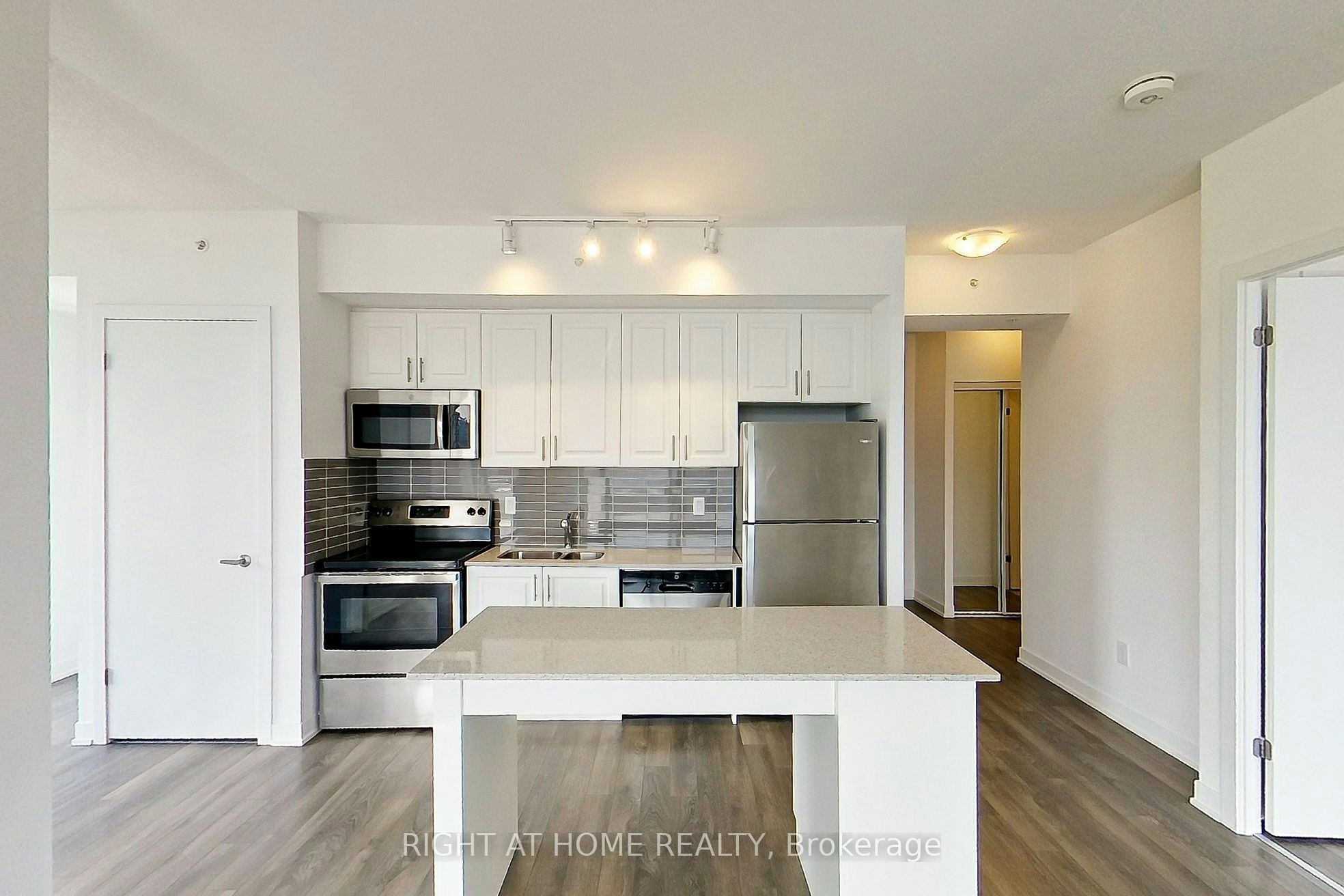 1208-550 North Service Road, Grimsby, ON, L3M 0H9 - 8