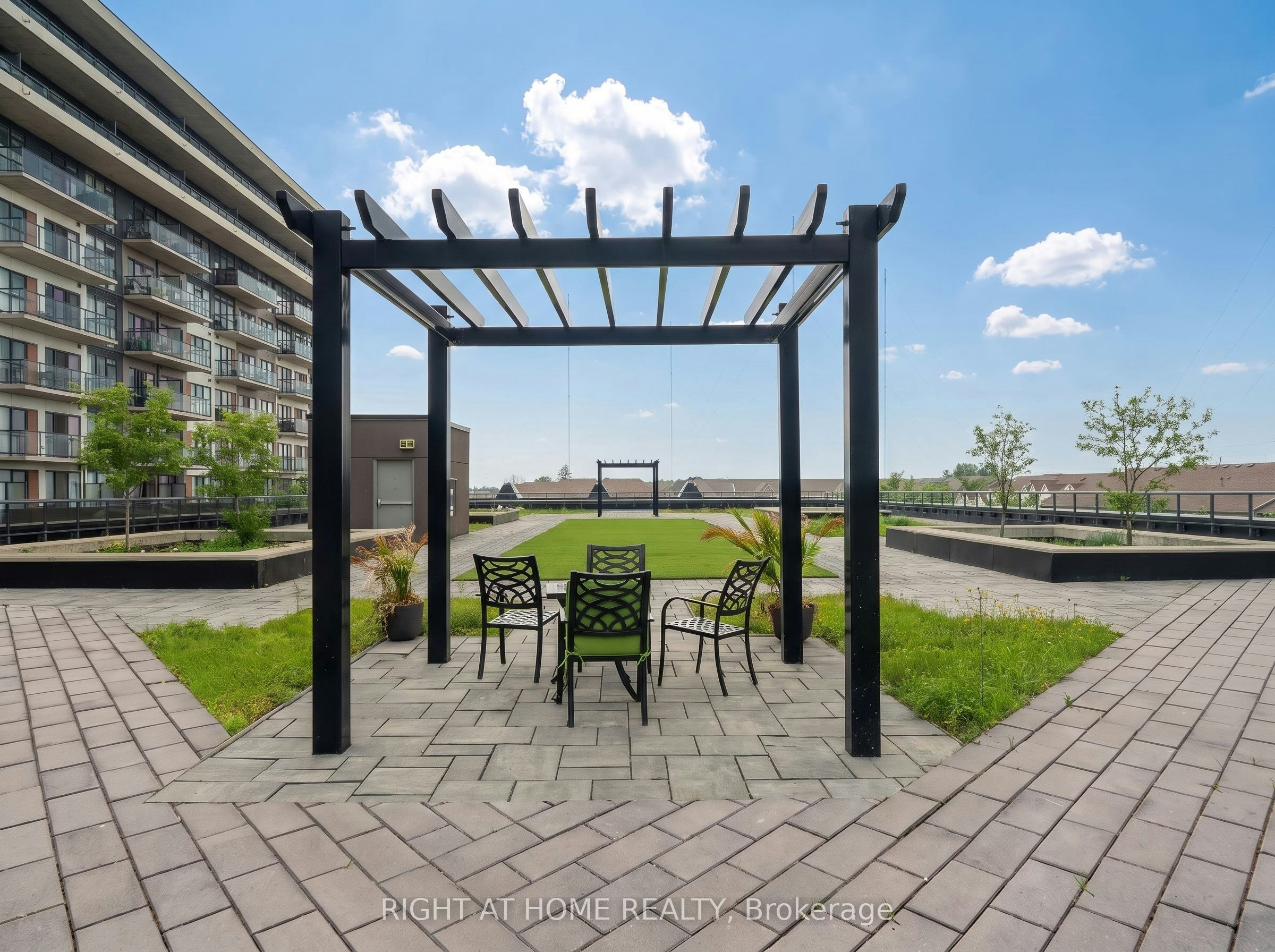 1208-550 North Service Road, Grimsby, ON, L3M 0H9 - 30
