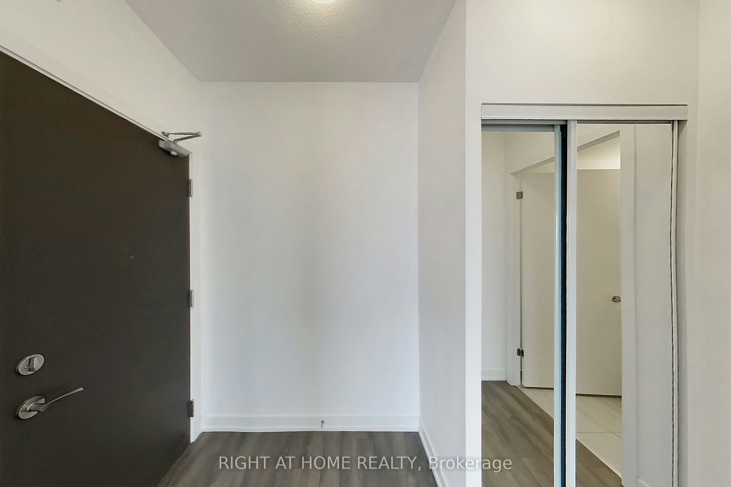 1208-550 North Service Road, Grimsby, ON, L3M 0H9 - 4