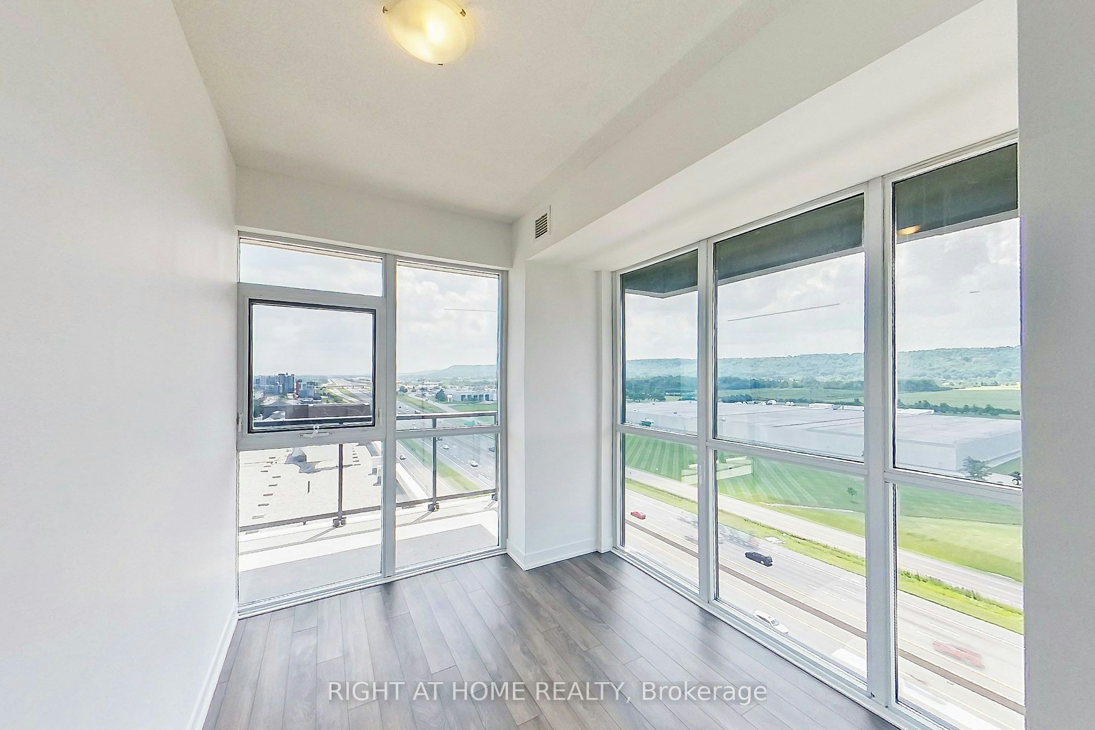 1208-550 North Service Road, Grimsby, ON, L3M 0H9 - 19