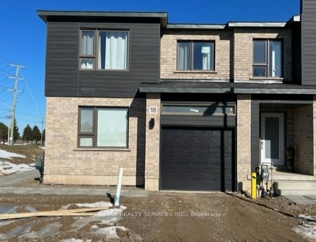 18 Roper Place, Kitchener, ON, N2R 1R2 - 2