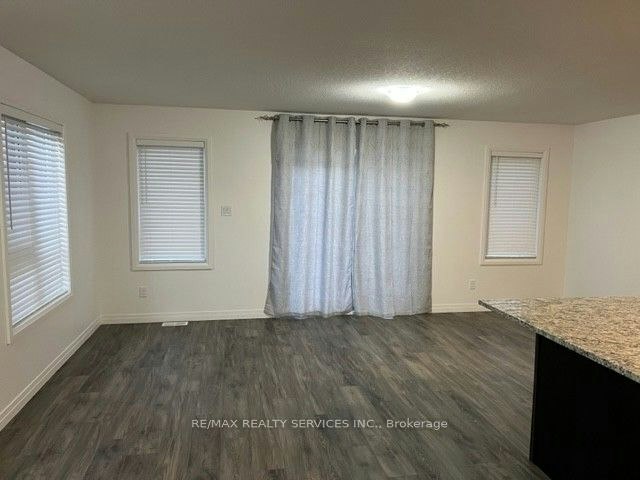 18 Roper Place, Kitchener, ON, N2R 1R2 - 4