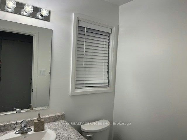 18 Roper Place, Kitchener, ON, N2R 1R2 - 14