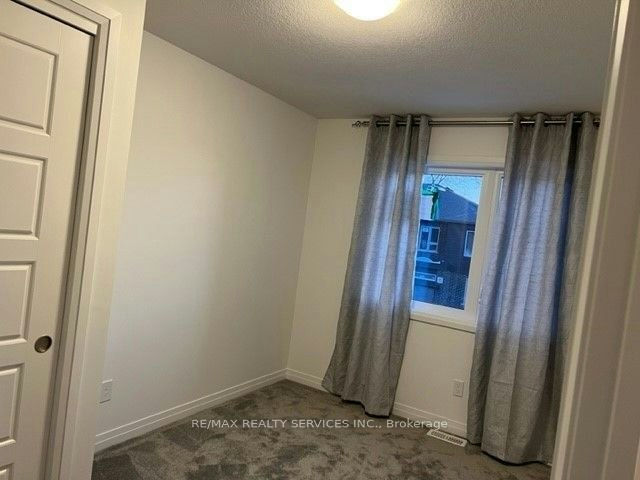 18 Roper Place, Kitchener, ON, N2R 1R2 - 13