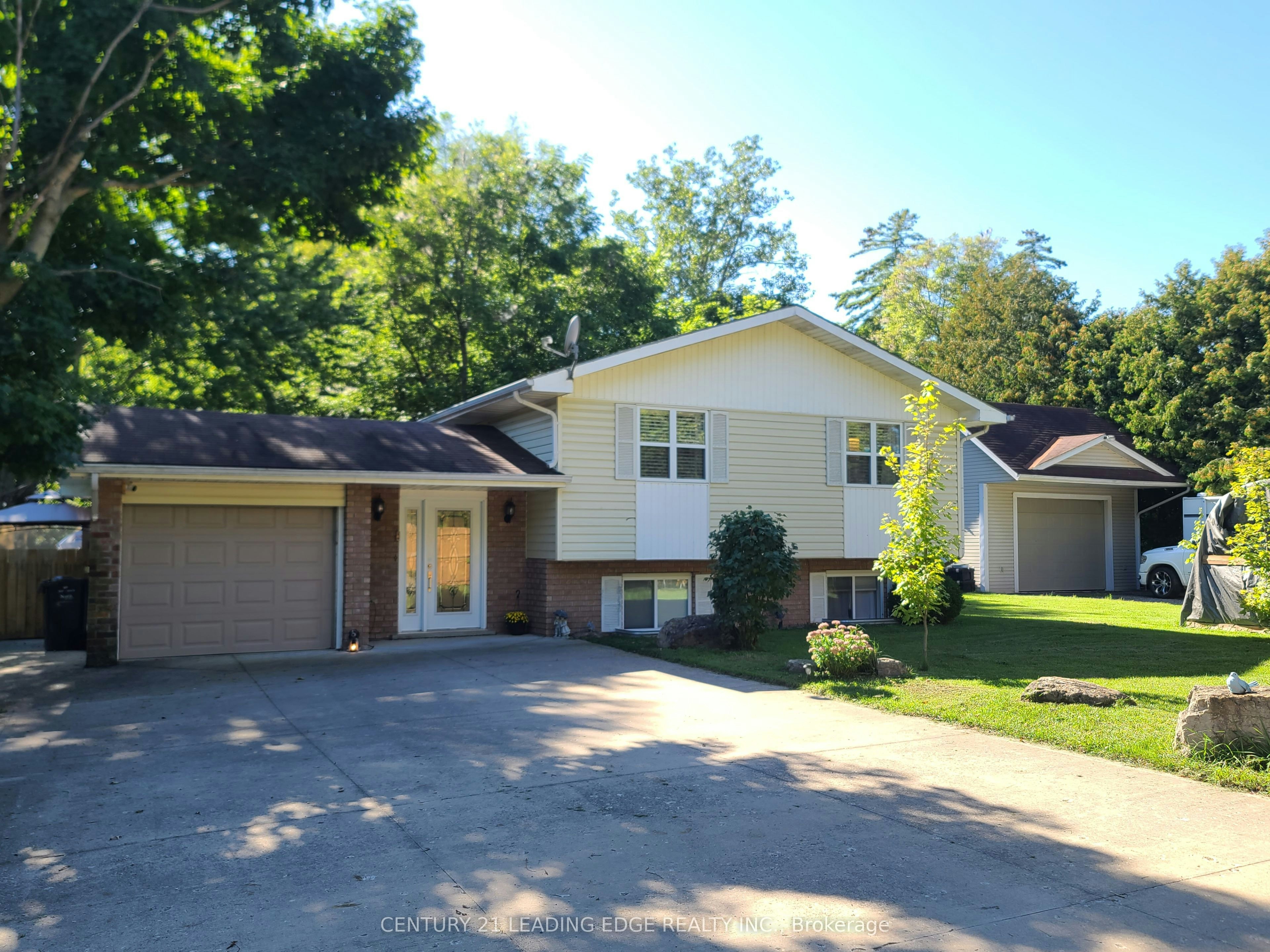1327 East Quarter Line Road, Norfolk County, ON, N0E 1G0
