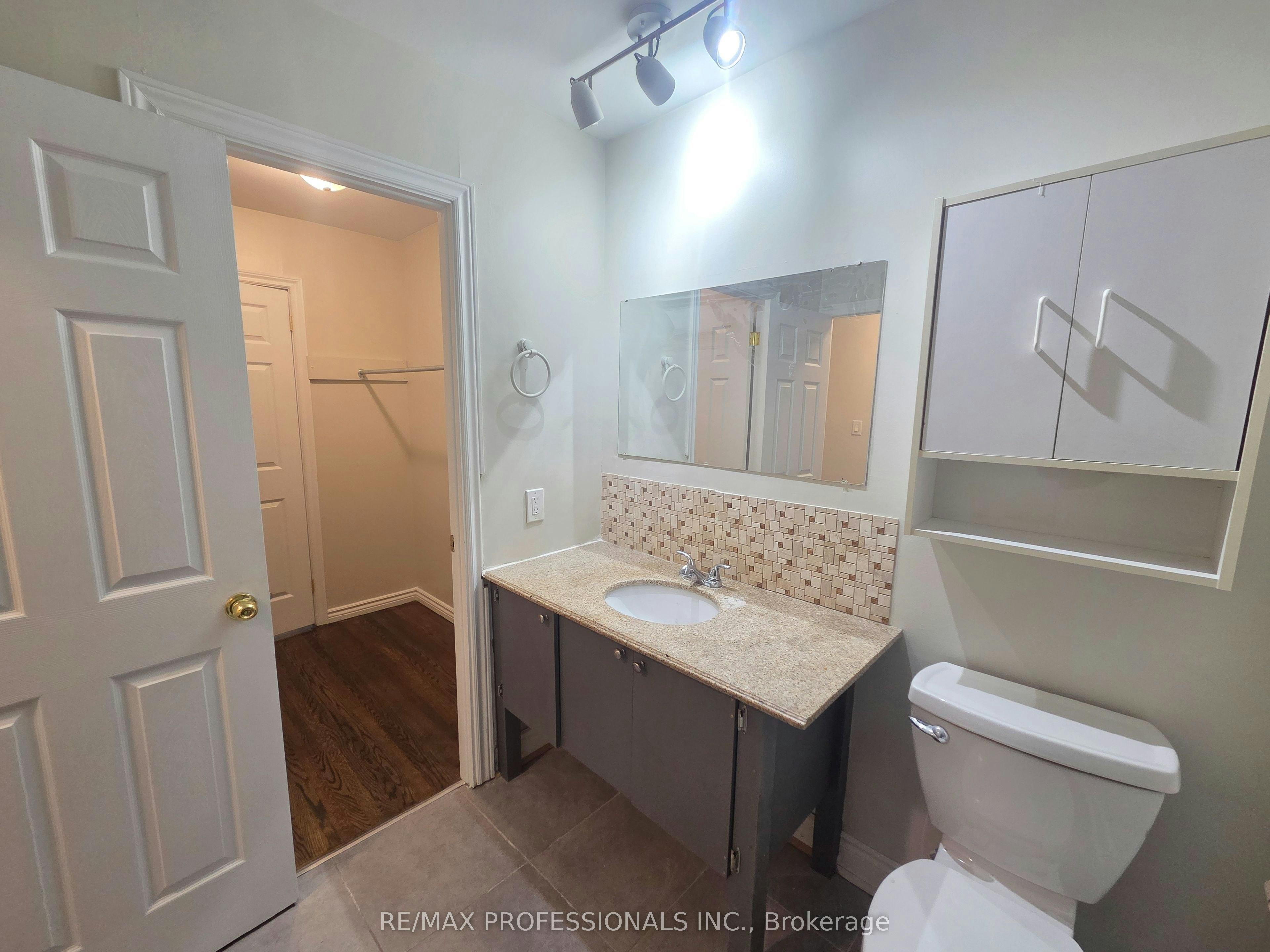 UPPER-881 Lawrence Road, Hamilton, ON, L8K 2A4 - 21