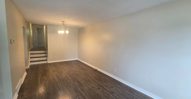 UPPER-881 Lawrence Road, Hamilton, ON, L8K 2A4 - 7