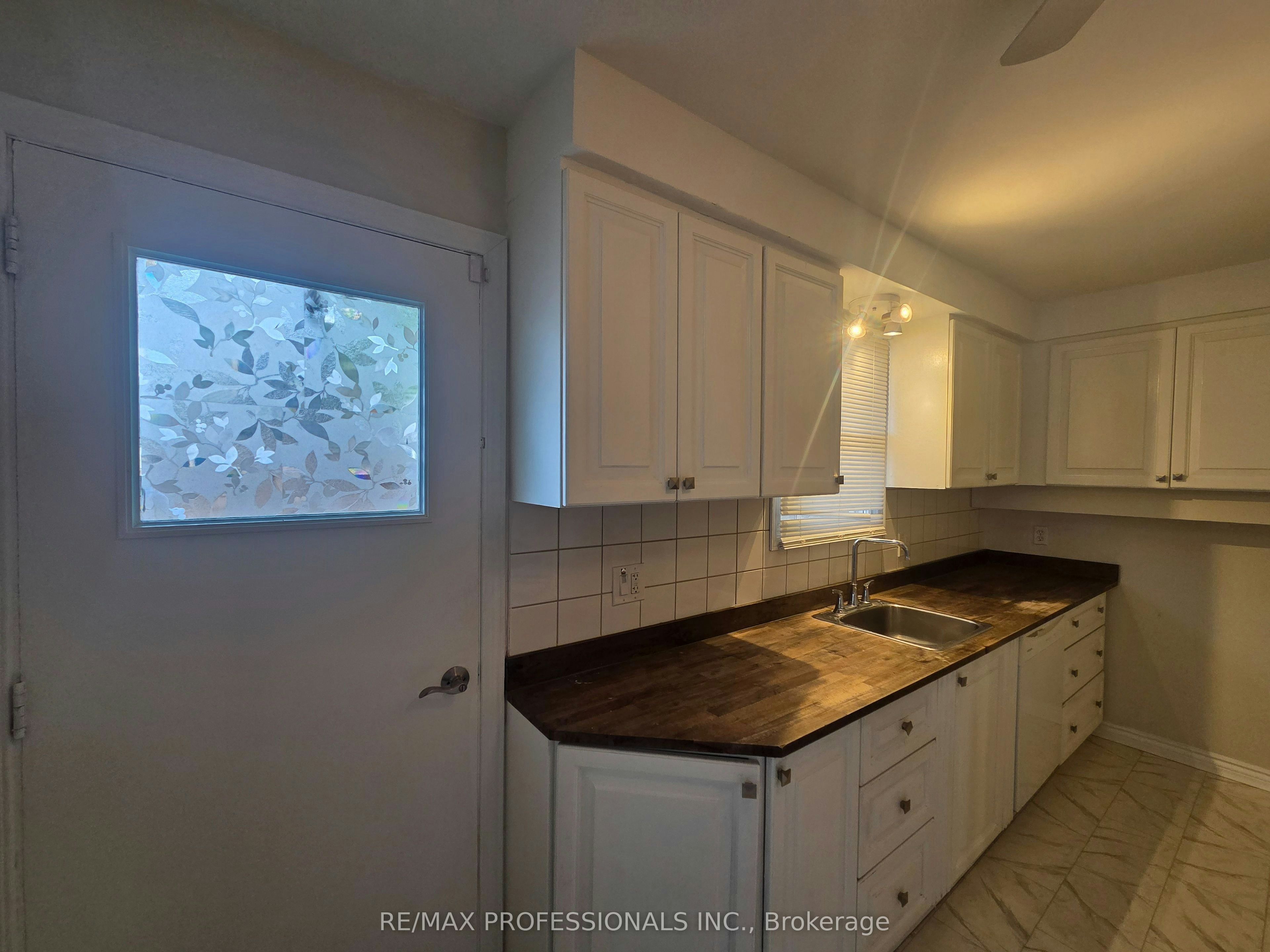UPPER-881 Lawrence Road, Hamilton, ON, L8K 2A4 - 22