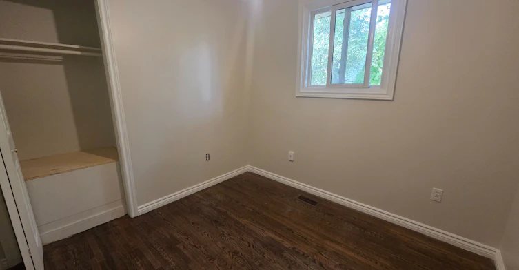UPPER-881 Lawrence Road, Hamilton, ON, L8K 2A4 - 9